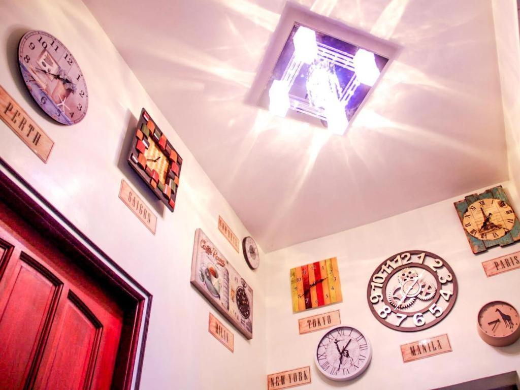 Time Travellers Hotel Манила Экстерьер фото